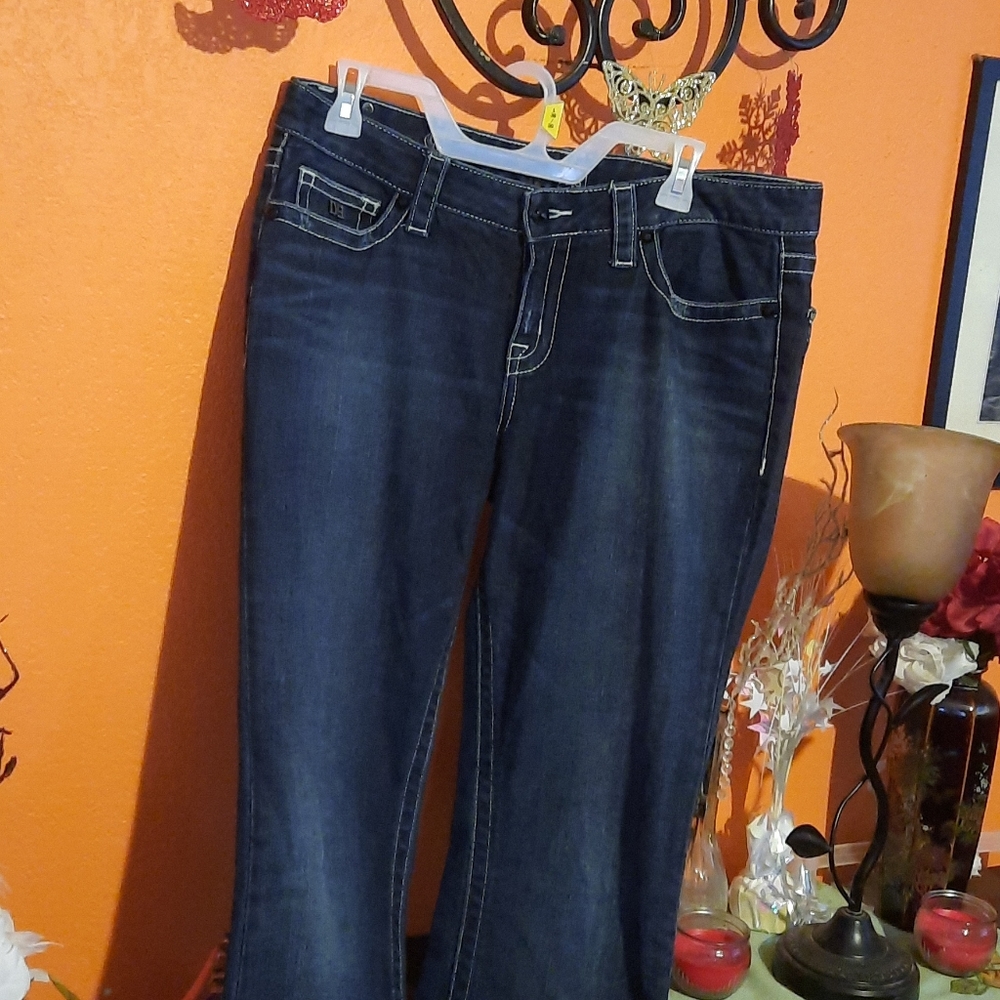D9 BLUE JEANS